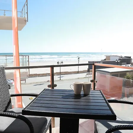 Seaview Private Parking Included - Appartement Năvodari