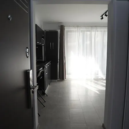 Seaview Private Parking Included - *